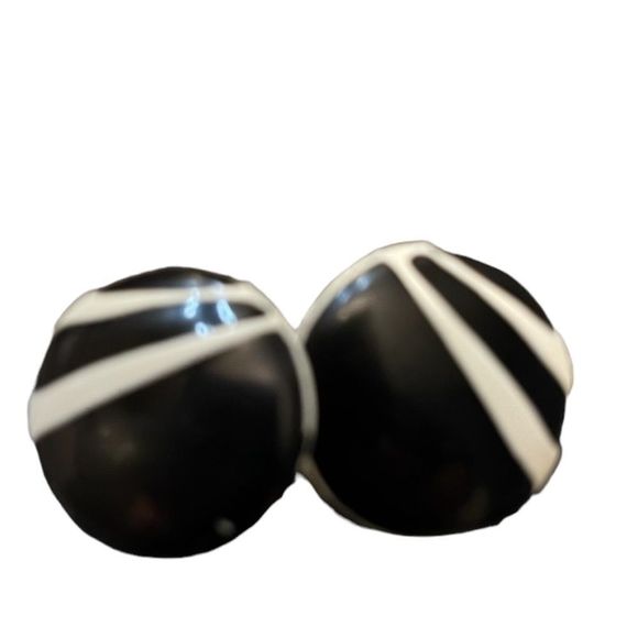 Vintage Pierced Earring Lot  6 Pairs - Picture 4 of 8